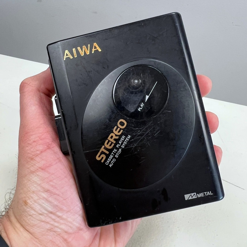 Aiwa HS-P12 Stereo Cassette Player Vintage Portable Walkman Auto Stop WORKS
